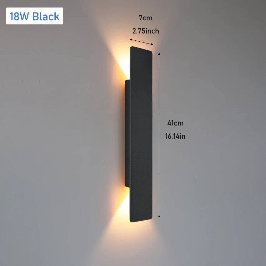 Quadra Outdoor Up & Down Wall Light