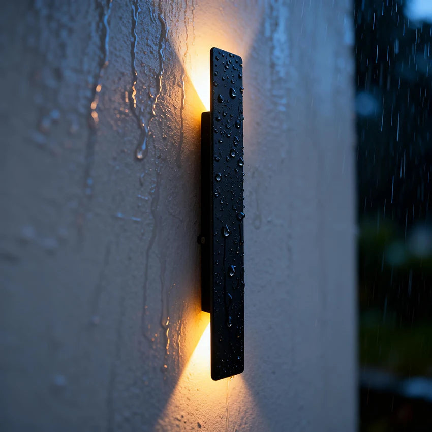 Quadra Outdoor Up & Down Wall Light