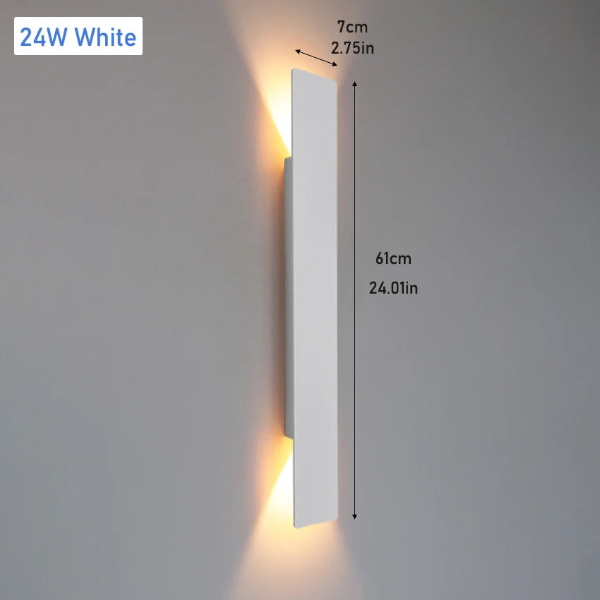 Quadra Outdoor Up & Down Wall Light