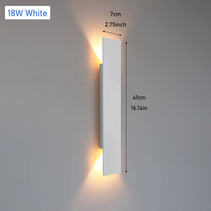 Quadra Outdoor Up & Down Wall Light